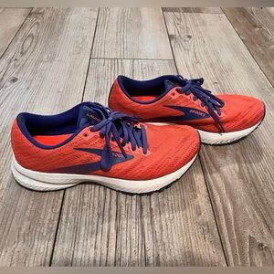 Brooks Launch 7 size 8